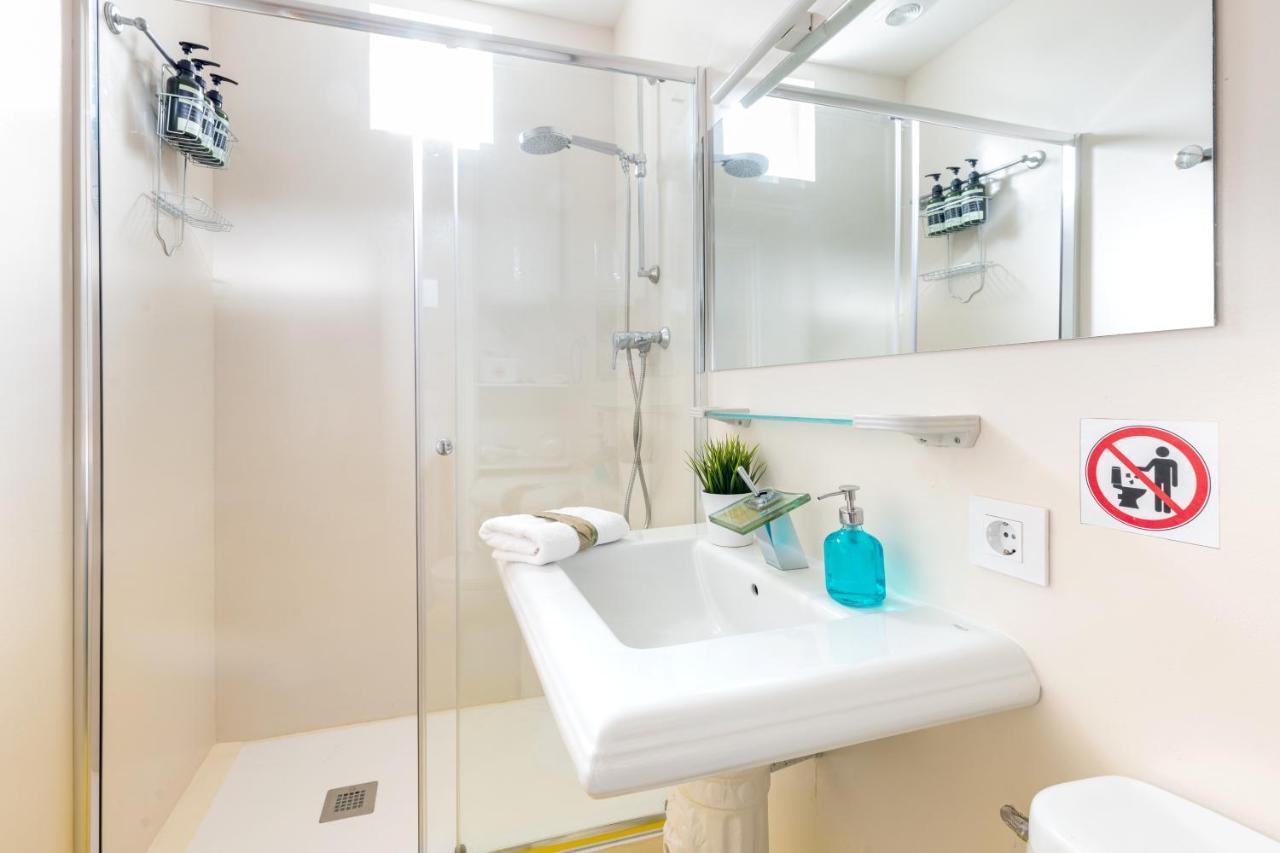 Bright Penthouse With Terrace In Madrid Center Lejlighed Eksteriør billede